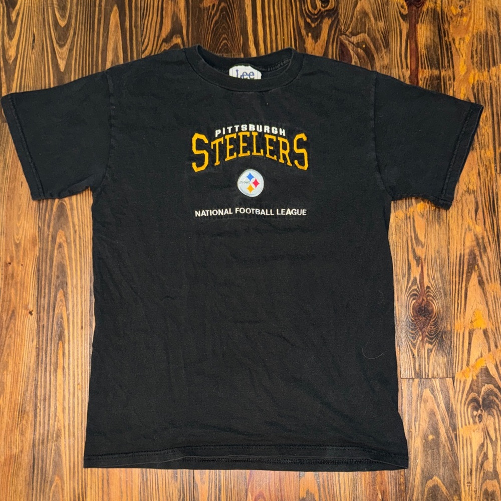 Lee Sport Youth XL 100% Cotton Black & Gold Embroidered Pittsburgh Steelers Tee